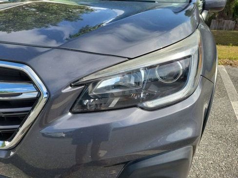Used 2018 Subaru Outback 2.5i Premium AWD/4WD image 10