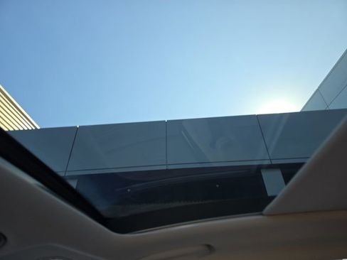 Used 2022 Hyundai Tucson Limited w/ Cargo Package image 11