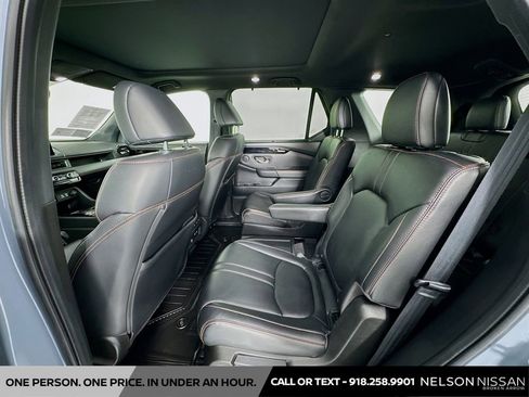 Used 2023 Honda Pilot TrailSport image 24
