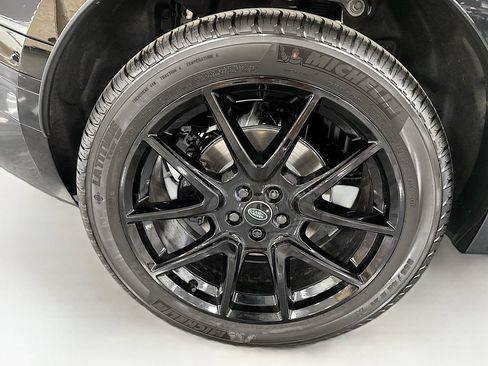 Used 2026 Land Rover Range Rover Velar Dynamic SE AWD/4WD image 33