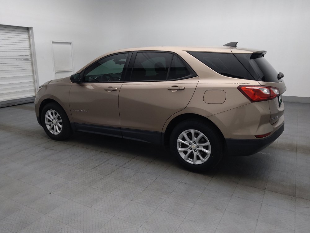 Used 2019 Chevrolet Equinox LS FWD image 3