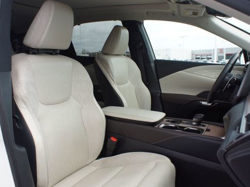 Used 2025 Lexus RX 350 AWD w/ Convenience Package image 22