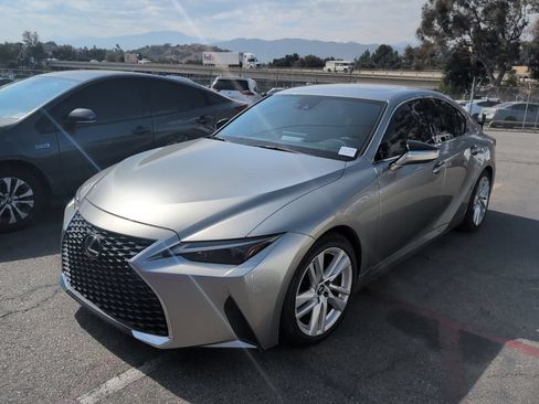 Used 2023 Lexus IS 300 w/ Comfort Package RWD image 3