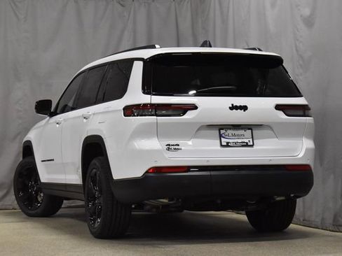 New 2025 Jeep Grand Cherokee L Altitude image 2