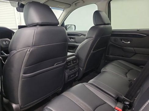 Certified 2025 Honda Pilot EX-L image 12