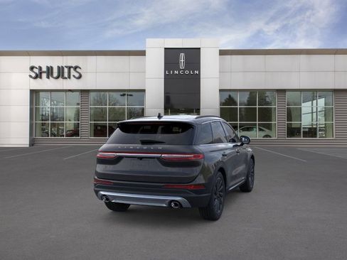 New 2026 Lincoln Corsair Reserve image 8