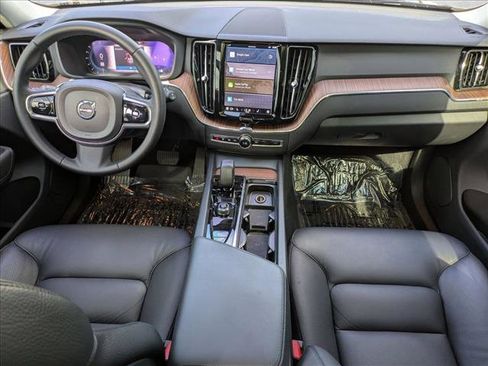 Used 2024 Volvo XC60 B5 Plus AWD/4WD image 16