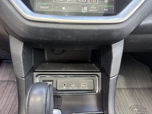 Used 2024 Subaru Ascent Limited w/ Technology Package image 23