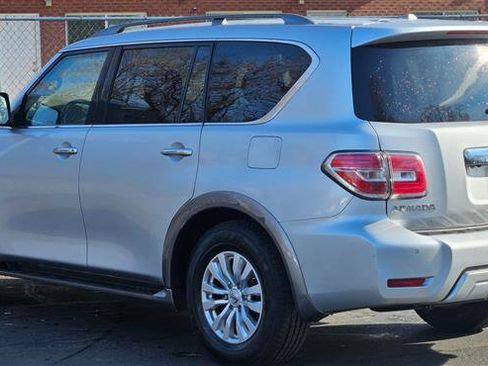Used 2017 Nissan Armada SV image 3