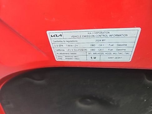 Used 2024 Kia Soul LX image 11