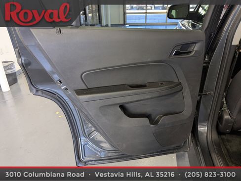 Used 2017 GMC Terrain SLE w/ Technology Package image 13