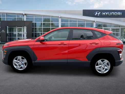 New 2026 Hyundai Kona SE image 3