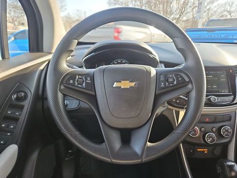 Used 2019 Chevrolet Trax LS w/ Tint and Cruise Package image 12