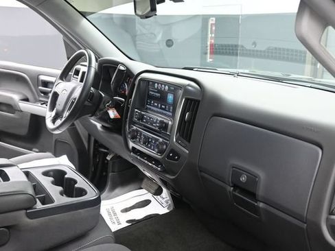 Used 2018 Chevrolet Silverado 1500 LT w/ Midnight Edition AWD/4WD image 47