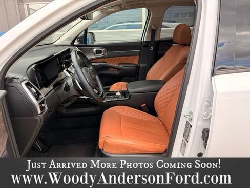 Used 2022 Kia Sorento SX Prestige w/ Rust Color Package AWD/4WD image 10