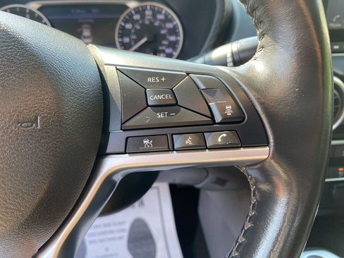 Used 2022 Nissan Sentra SV image 17