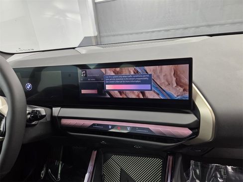 Certified 2025 BMW X3 xDrive30i w/ Convenience Package image 17