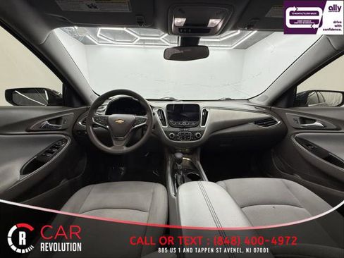 Used 2021 Chevrolet Malibu LT image 13