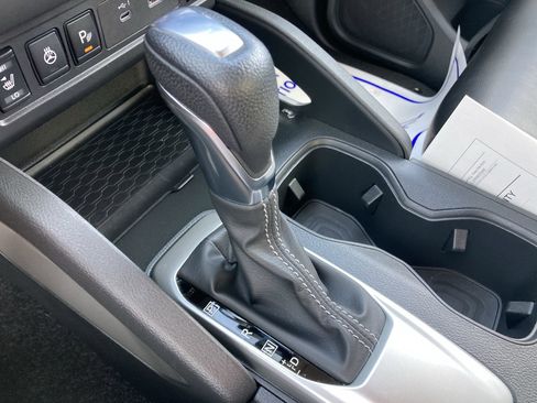 Used 2024 Nissan Frontier SL w/ Technology Package image 23