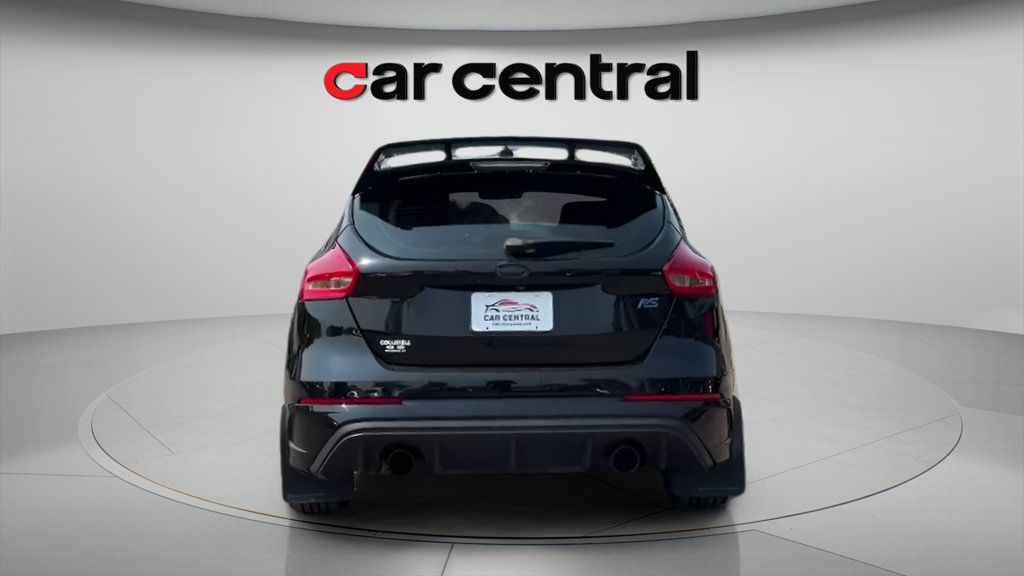 Used 2017 Ford Focus RS AWD/4WD image 4