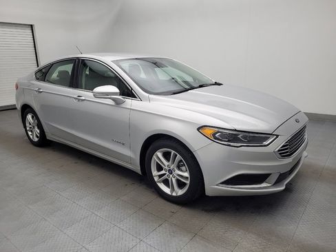 Used 2018 Ford Fusion SE w/ Equipment Group 602A image 11