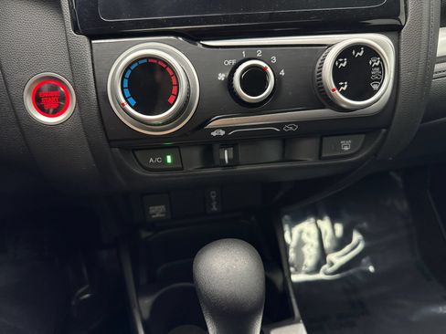 Used 2020 Honda Fit EX image 29