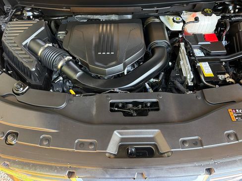 Used 2024 GMC Acadia Elevation w/ Luxury Package FWD image 39