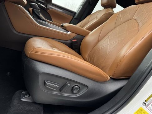 Certified 2022 Toyota Highlander Platinum image 8