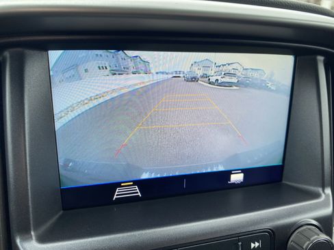 Used 2021 Chevrolet Colorado LT w/ Redline Special Edition image 30