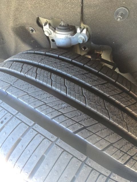 Used 2024 Ford Explorer XLT w/ Equipment Group 202A RWD image 11
