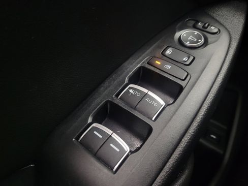 Used 2019 Honda Accord LX image 27