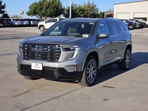 New 2026 GMC Acadia Denali Ultimate image 2