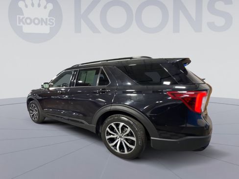 Used 2020 Ford Explorer ST w/ Premium Technology Package image 8