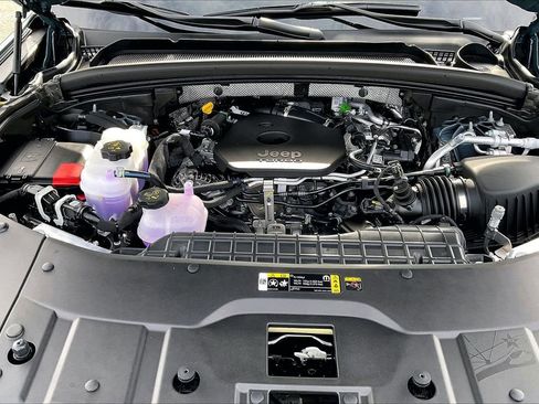 New 2026 Jeep Grand Cherokee Limited image 36