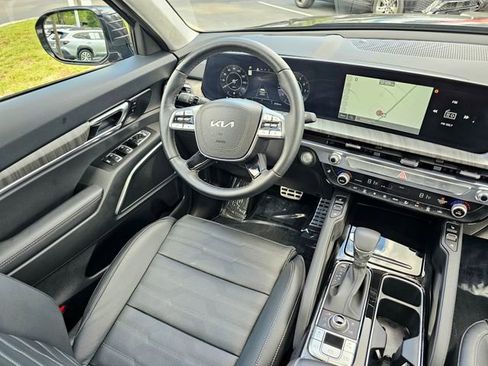 Used 2025 Kia Telluride SX Prestige AWD/4WD image 30