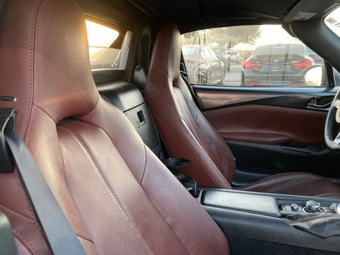 Used 2017 MAZDA MX-5 Miata RF Grand Touring RWD image 13