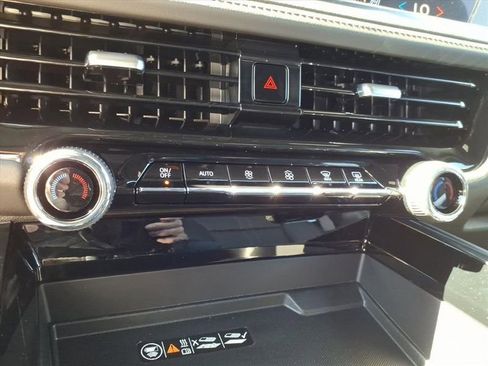 New 2026 Chevrolet Suburban High Country image 16