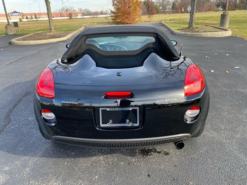 Used 2007 Pontiac Solstice Convertible w/ Premium Package image 12