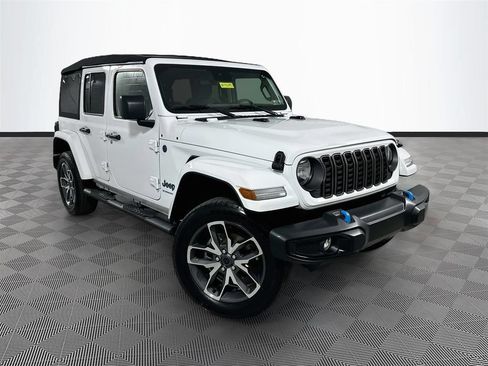 Used 2024 Jeep Wrangler Unlimited w/ Convenience Group AWD/4WD image 1