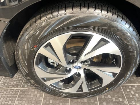 Used 2025 Subaru Legacy Premium image 5