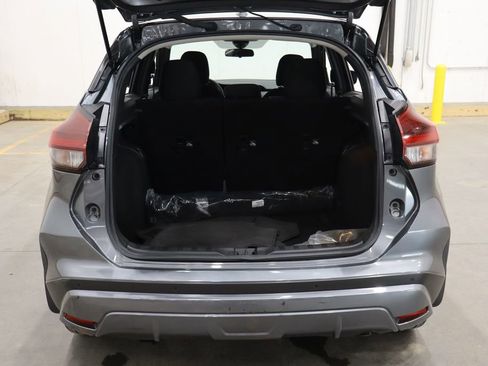Used 2022 Nissan Kicks SR image 13