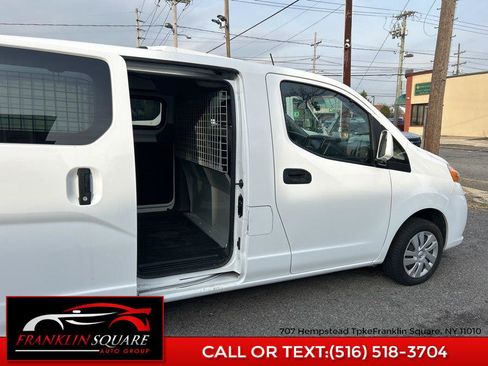 Used 2021 Nissan NV200 SV w/ Sliding Door Glass Package image 39