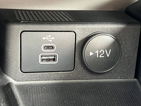 New 2024 Ford Escape SE w/ PHEV Premium Package image 28