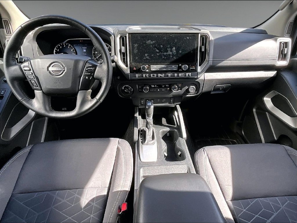Used 2025 Nissan Frontier SV w/ SV Convenience Package AWD/4WD image 17