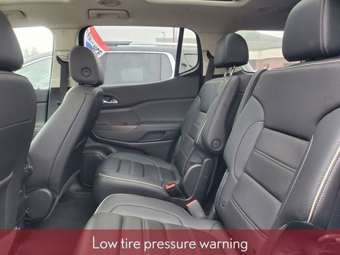 Used 2022 GMC Acadia Denali image 40