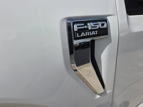 Used 2022 Ford F150 Lariat w/ Max Trailer Tow Package AWD/4WD image 19