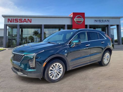 Used 2024 Cadillac XT4 Luxury FWD image 5