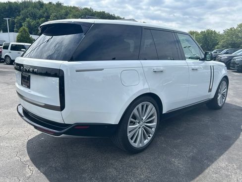 Certified 2025 Land Rover Range Rover SE AWD/4WD image 18
