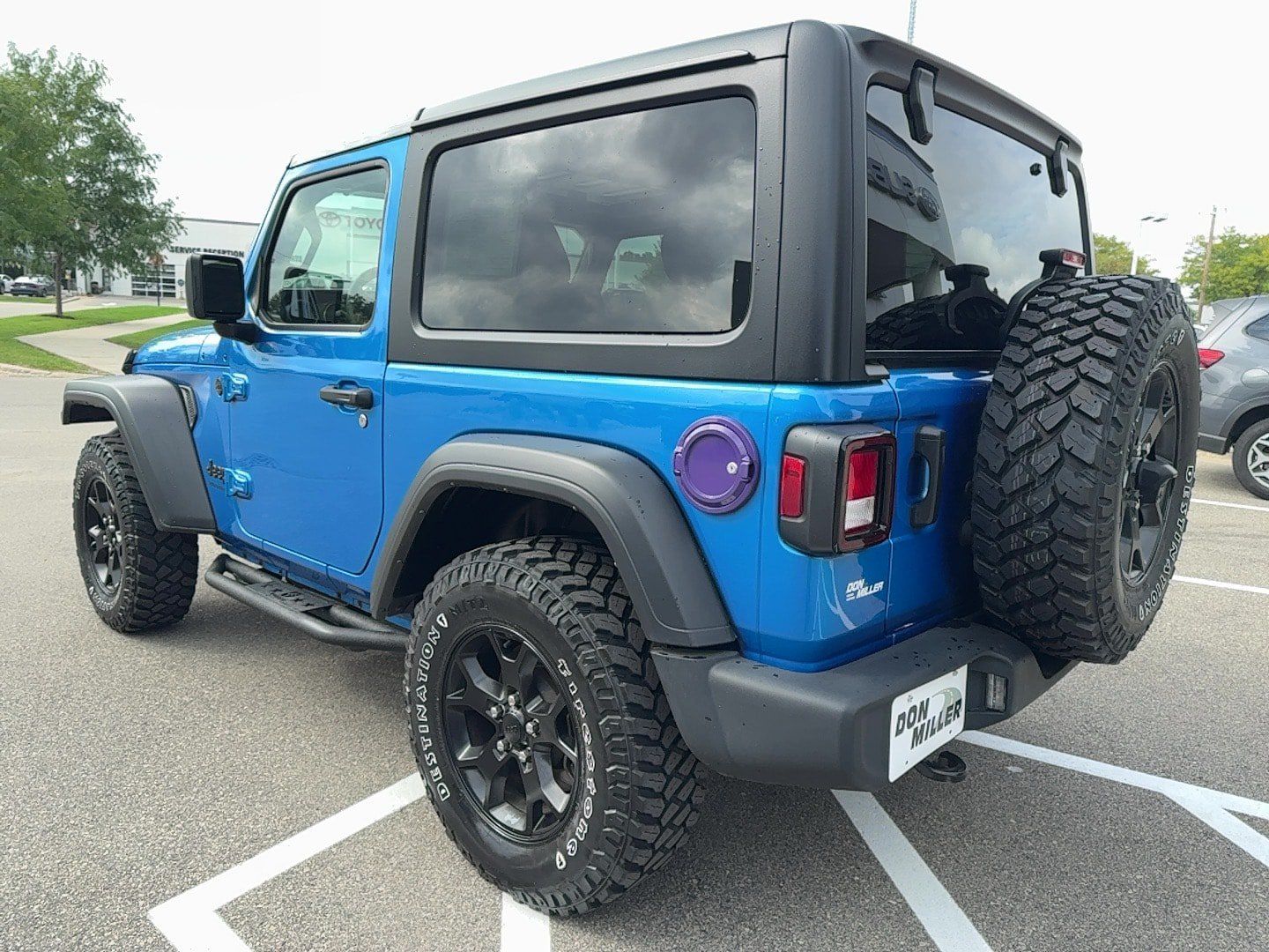 Used 2022 Jeep Wrangler Sport AWD/4WD image 5