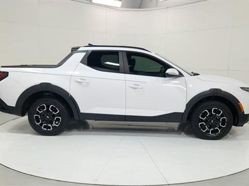 Used 2022 Hyundai Santa Cruz SEL Premium image 9